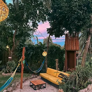 El Buho Eco-cabanas *** Bacalar